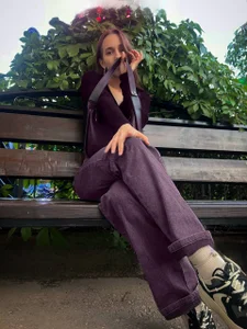 PetraHambelton Autumn tease 🍂 Pic 2