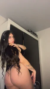 Cuteandhornyy: Public ( 2 фото)