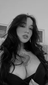 I love the black filter od EmmyEvans1  4 snímek