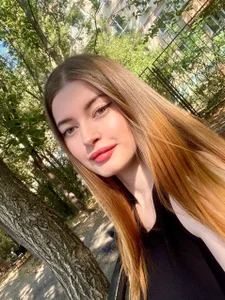 EmiliaCouple Emilia slika 2