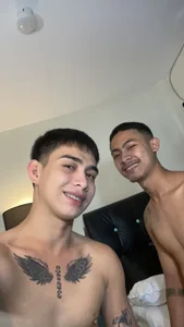 Xasianhotguy's Levin & Devin Sex Photo 4