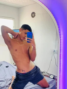 WHITHET_BOYS THIAGO 💙! Pic 7