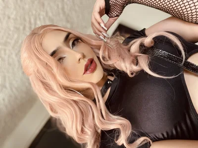 kehisha_の• 𝐋𝐚𝐝𝐲 𝐑𝐨𝐬𝐬𝐞 🌸•の 4枚の写真