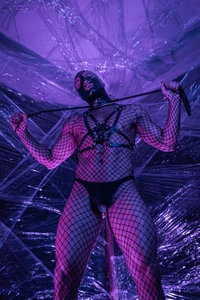 castle_87: KINKY!!! ( 2 фото)