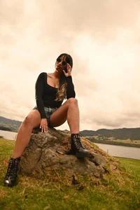 monserrat_towers My Sexy Weekend in the Lagoon Billede 3