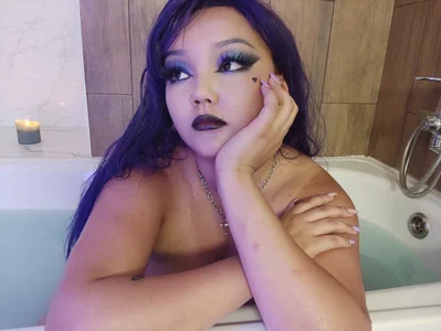 lily_ya Public Pic 9