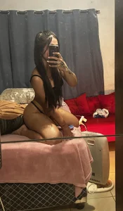 Gabrielamenezes Public Immagine  7