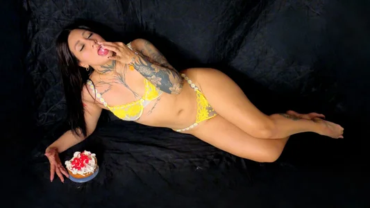 andrea_miller1 HAPPY BIRTHDAY FOR ME Pic 3