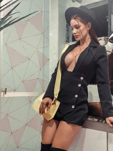 SofiaCarter: Public ( 8 фото)