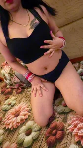 Hot_pooja2 Public Billede 3