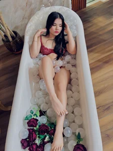 SophieHarris_ Feet in control 🫣 Pic 4