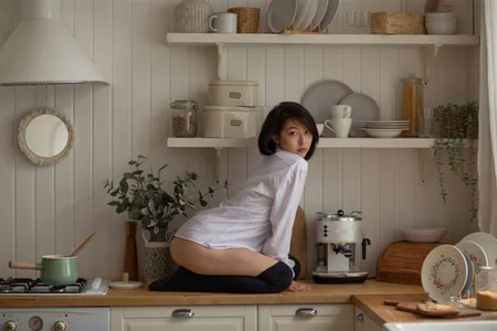 ValeryMur look me Pic 2