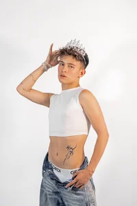 LiamWildx20👑 The king who commands from the bed (with a crown and without shame) 👑图片 2