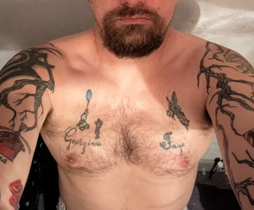 Otis_FireflyPublic Bild