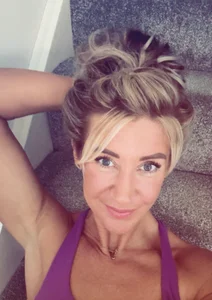 Bratty-Blonde55 Public Pic 4