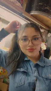 Hanna-Hot- Public  7টি ছবি