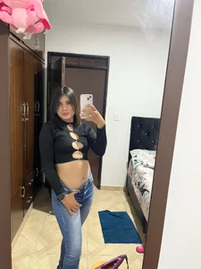 hailey_hadid Public Pic