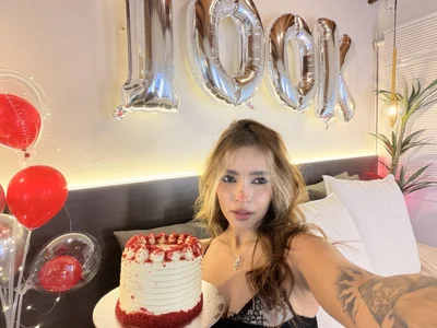 isabellestorm 100K🥳🥂 Foto