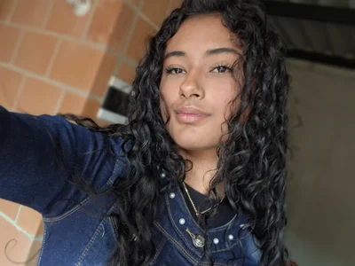 Valentinalau Casualidades Pic 3