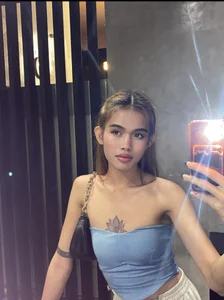 YougotLaraのChic and Uniqueの 5枚の写真