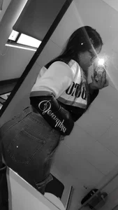 Karol_Queens_ Public Pic 2
