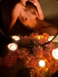 yoursantasgift Emma offline Pic 2