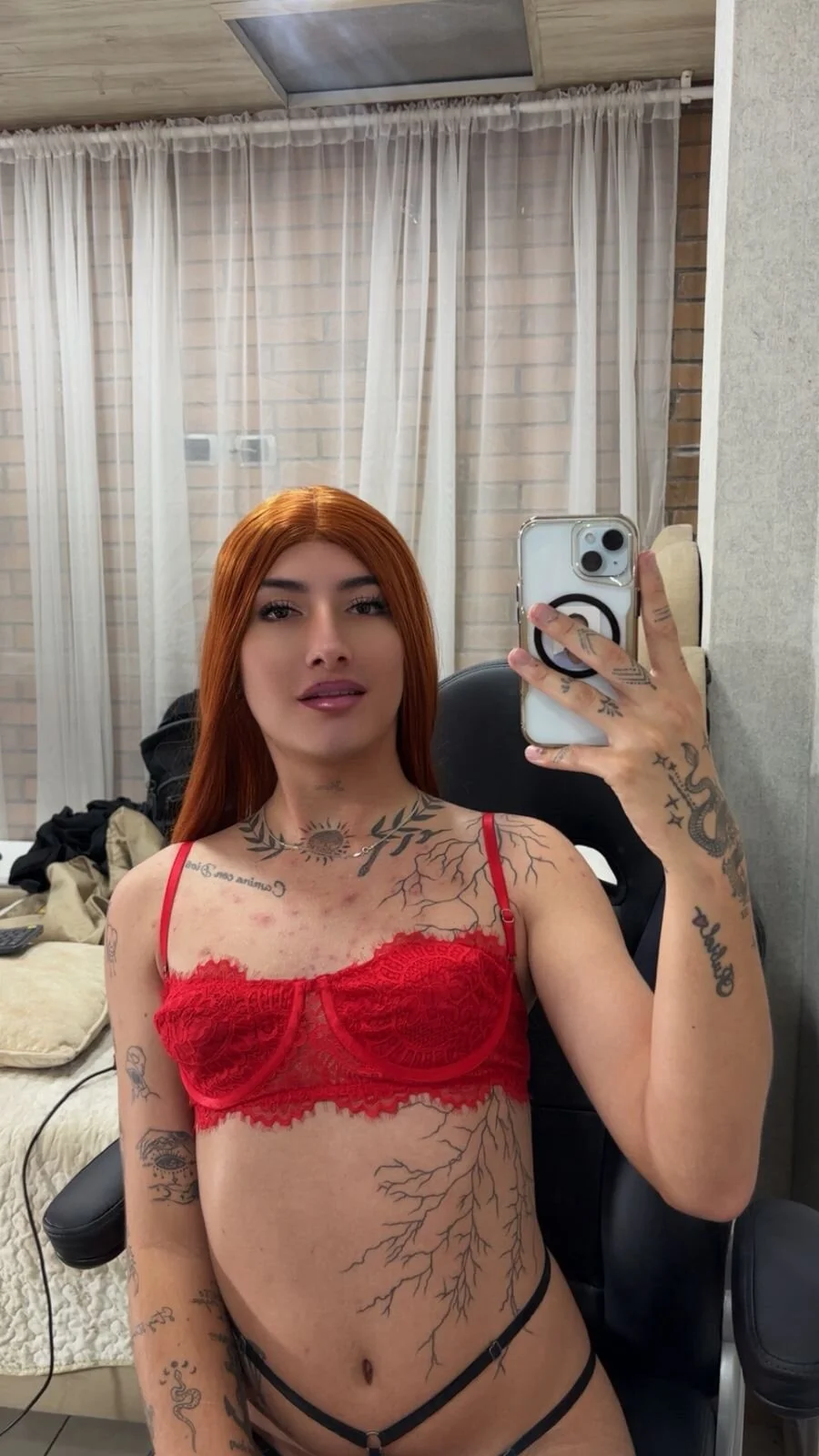 EmilyZaennz 热门图片 7270
