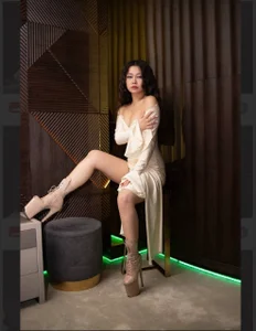 Eva_wett Photo in heels Pic 2