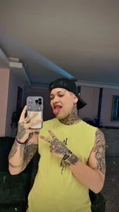 Guys_to_fuck_hotHello, I'm Santiago. Bild 5
