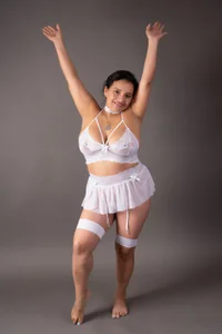 MarilynMiilf_: "The Essence of White" ( фото)