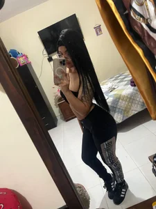 charlote_brown ME 💕  3টি ছবি