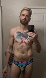 BadDonkey666のPublicの 2枚の写真