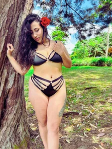 my_aleja_ 🎉✨ Happy for my first 10k🎉✨ Immagine  4