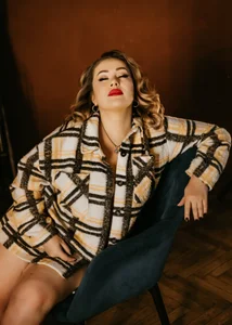 Mommy_Goddess: me ( 7 фото)