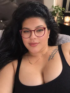 Yess_Cum Public Immagine  5