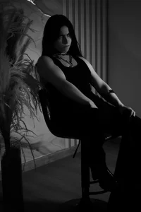 Ashkoreh Black and White Immagine  2