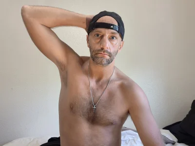 Hot_Stud_360 Public Pic 3