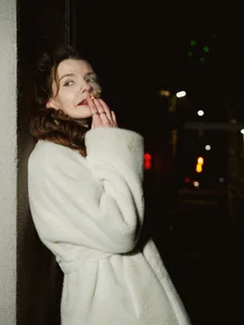 AnnWaddieのits me ^^の 2枚の写真