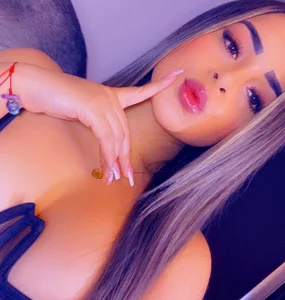 Alix_Barke Public Hình 4