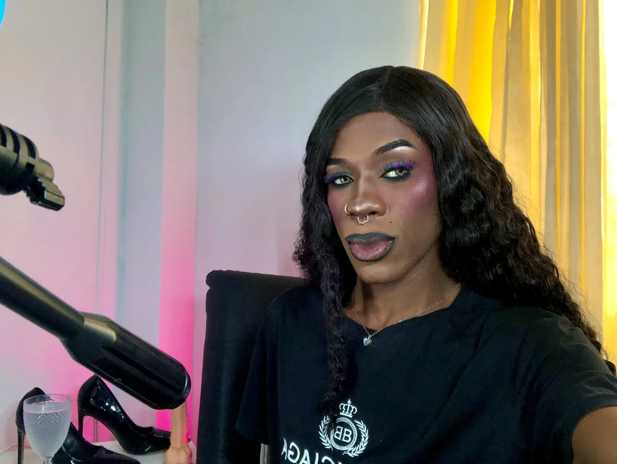 EbonyHansNight 님의 트렌드 중인 사진  7203개