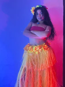 lucie_petite i am mohana Immagine  4