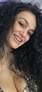 JadeLure: Public ( 2 фото)