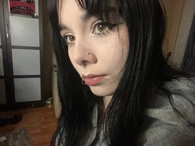 alicegoth normal day 圖片 3