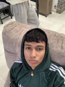 HORNY_PRETTYのJavi🍓の 2枚の写真