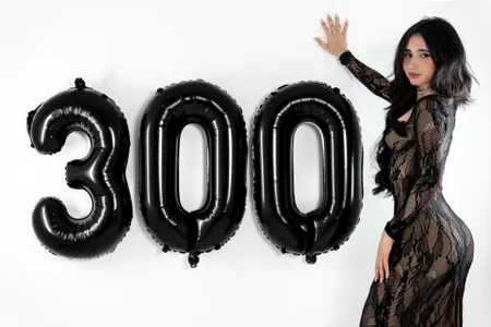 300K Seguidores od angelinepossy  2 snímek