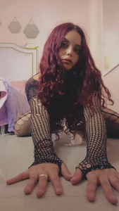 KIMAPRIL RedHead Girl dressed on Black and Sexy Lengerie🖤 #FuckMe Foto 2