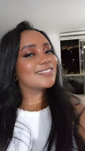 Aisha_Gold_ Public Bilde 3