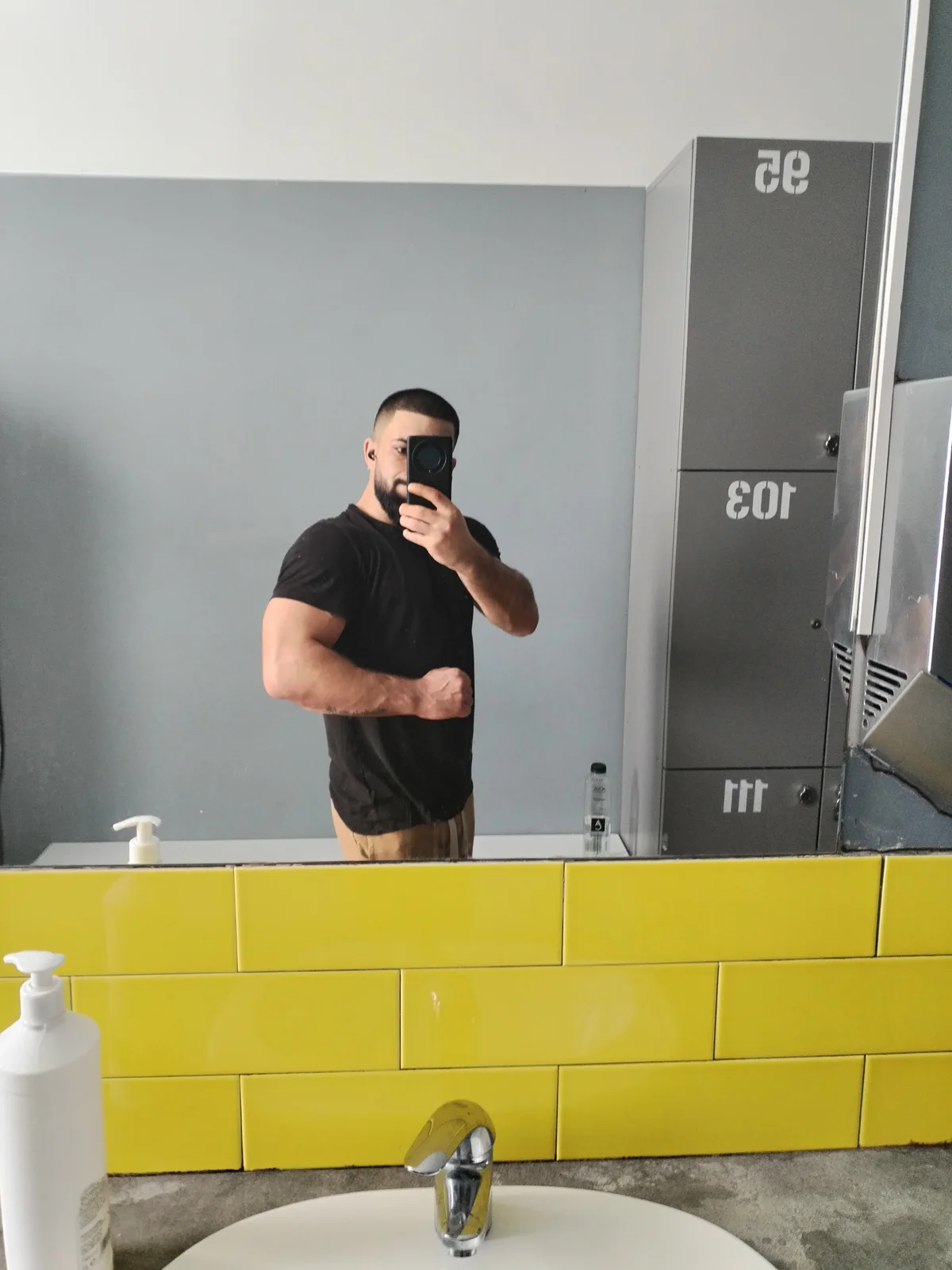 Tommy_Porn_ adlı kullanıcının viral fotoğrafları:  638