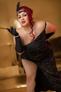 EmmaSmith2: Emma in the time 🕰️ ( 2 фото)