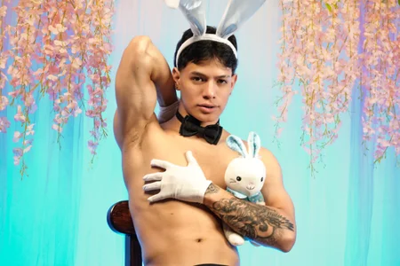 TonyPetrovjsPascua图片 2